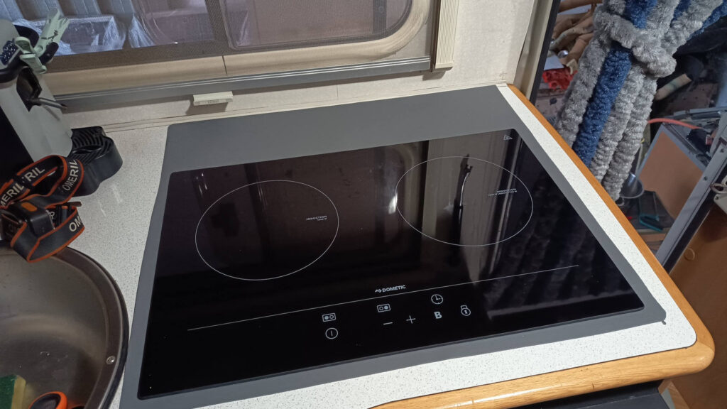 gas free: induction cooktop